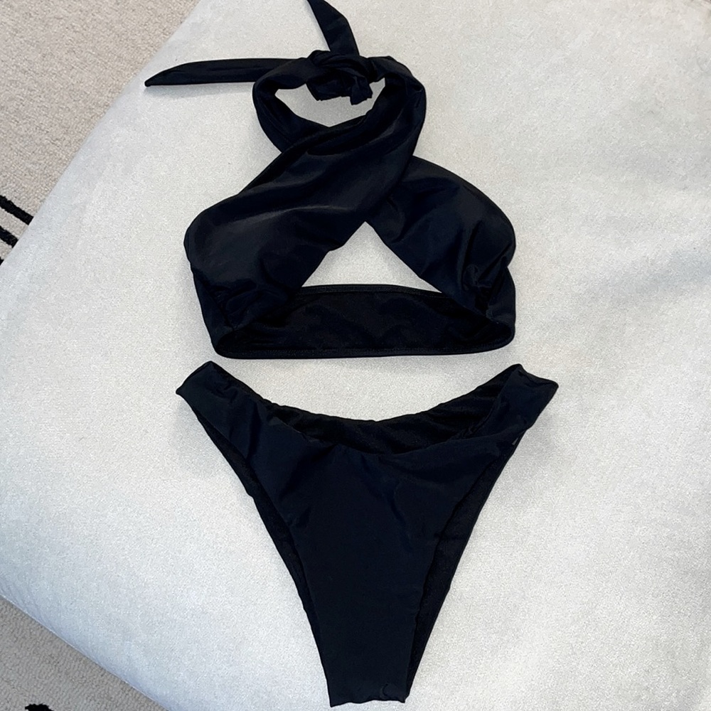 Black Criss-Cross Bathing Suit / Bikini
